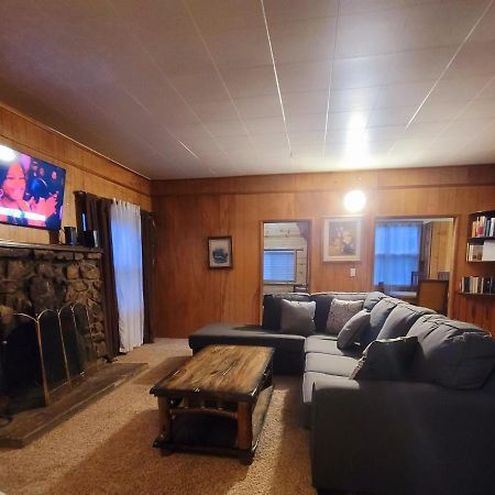 Green Cabin In Big Bear Lake 3 Bdr Pets Friendly ビッグ・ベア・シティ エクステリア 写真